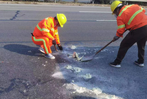 广西公路下沉注浆加固